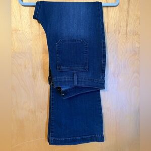 Women’s Bandolino Flare Jeans